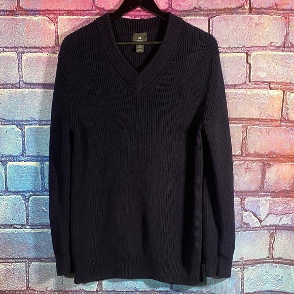 H&M Men’s Navy Blue V-Neck Sweater Size Small Regular Fit Cotton Blend - Picture 1 of 9